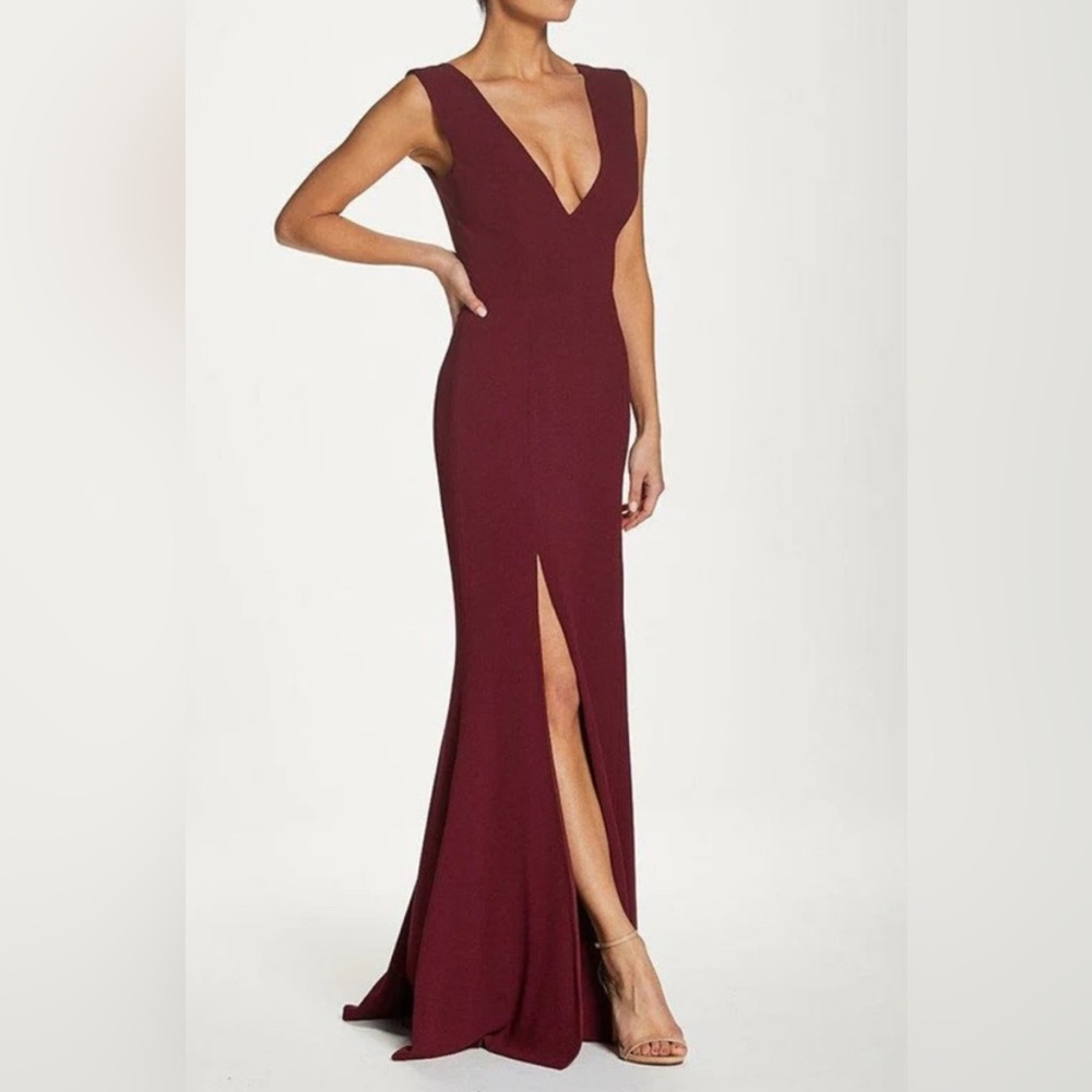 NWOT Sandra Gown - Dress The Population burgundy size XXL